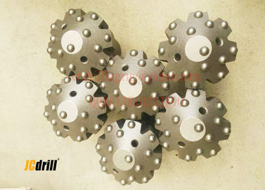 Ein guter Preis. Hartmetall-Hauben-Bohrwerkzeug-Felsen-Bohrer für den Tunnelbau von Bohrungs102mm - von 127mm Online