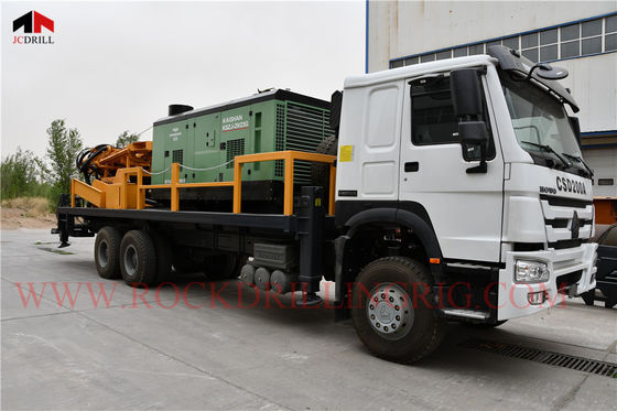 Ein guter Preis. 114mm rotierende hydraulische 200m Wasser-Bohrung Rig Machine With Air Compressor Online