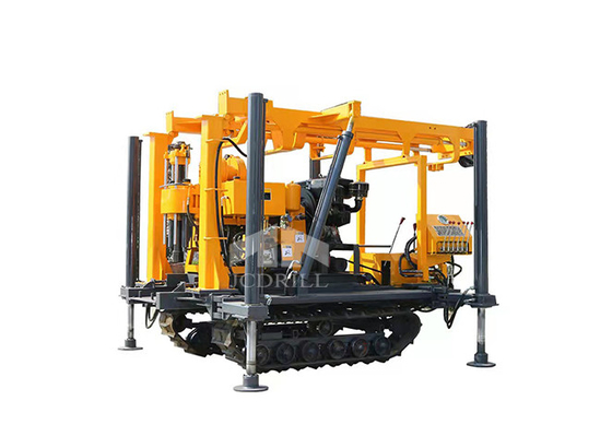 Ein guter Preis. 200m tragbare hydraulische Wasser-Brunnenbohrung Rig Crawler Mounted Rotary Online