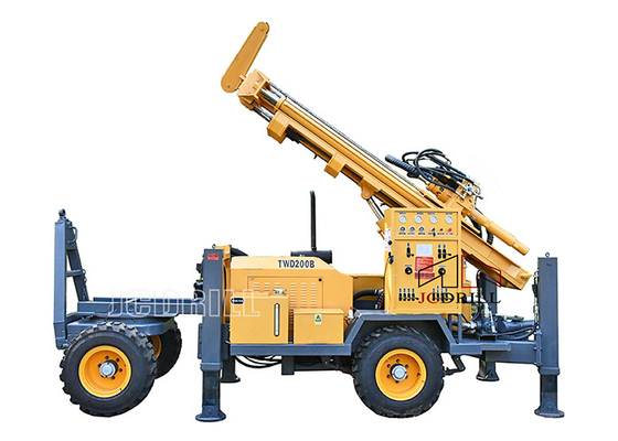 Ein guter Preis. 4 Zylinder-Wasser-Brunnenbohrung Rig Quanchai Diesel Engine 180m Online