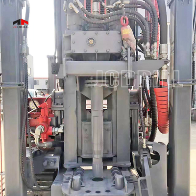 Ein guter Preis. 200m Dieselmotor-Wasser-Brunnenbohrung Rig Steel Track Mounted Borehole Online